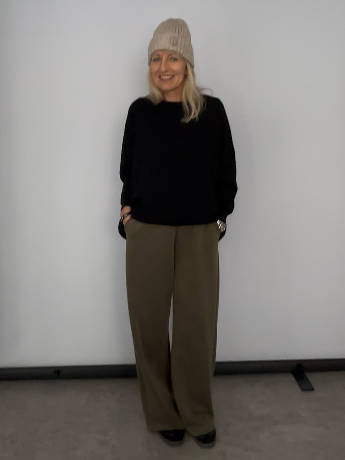 Hose Tessy in 2 Farben, Schwarz oder Grün