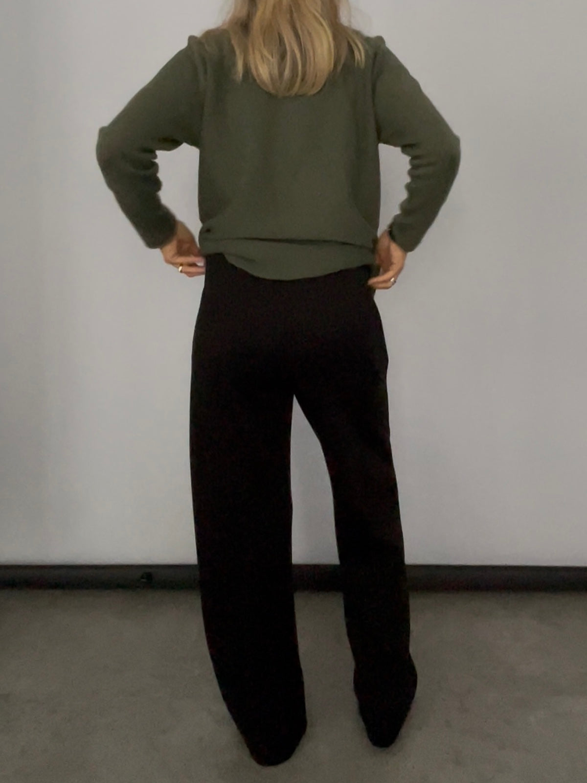 Hose Tessy in 2 Farben, Schwarz oder Grün