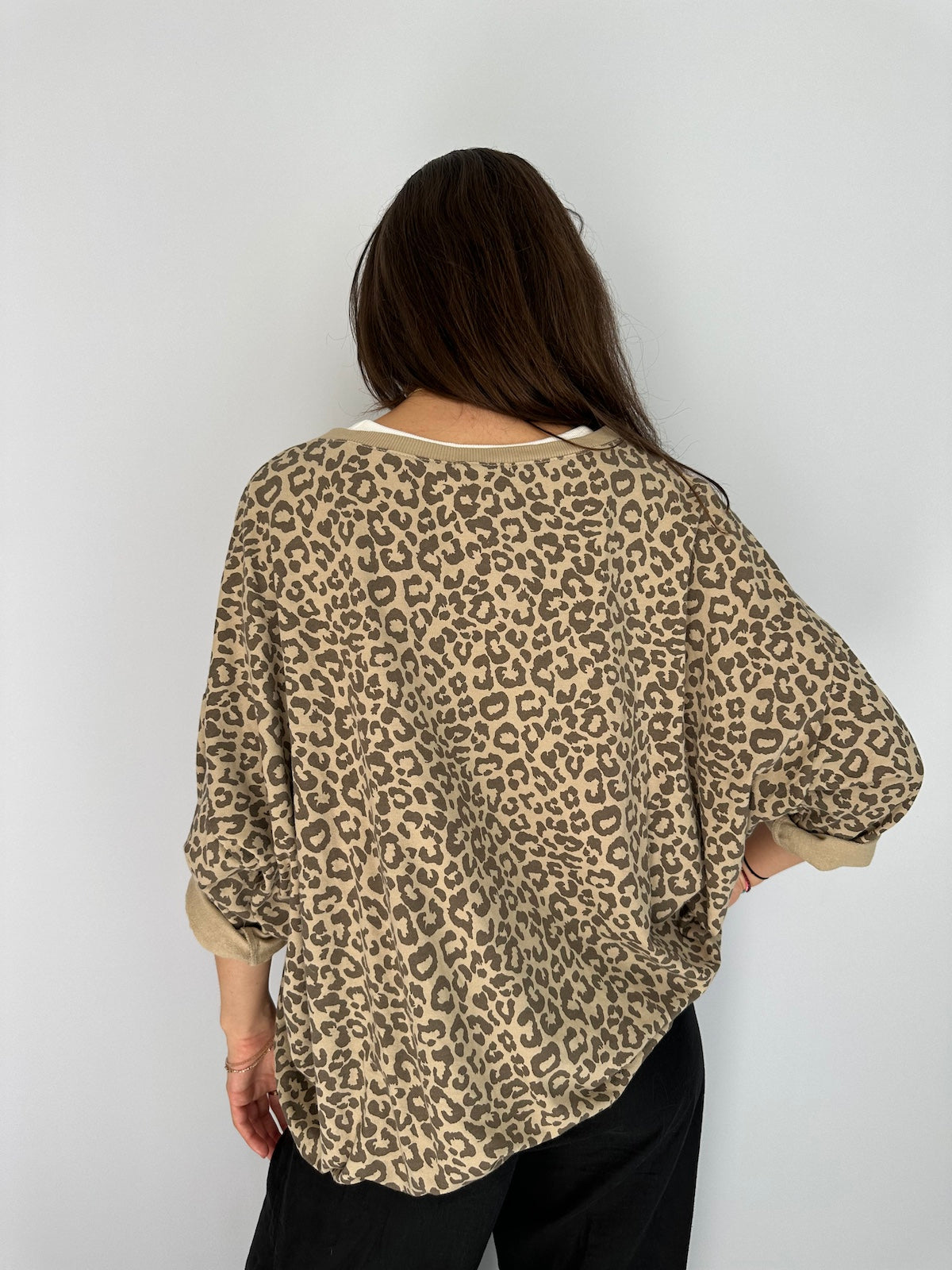 Sweatshirt Kate in Leo Schlamm