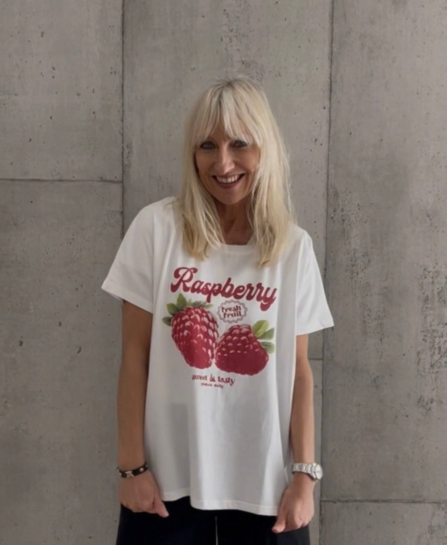 T-Shirt Isa mit Aufdruck Himbeere