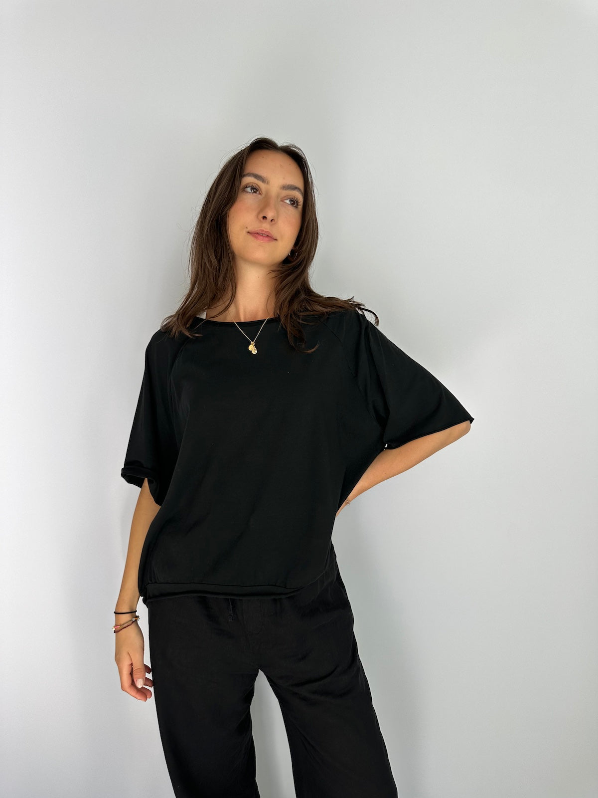 T-Shirt Mary in Schwarz