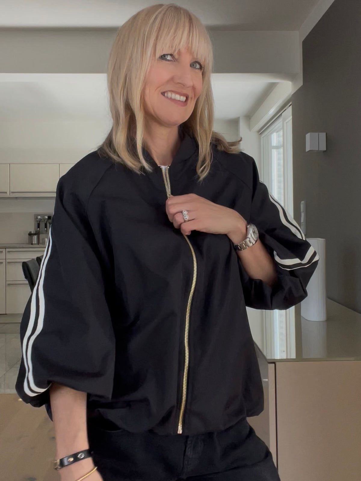 Jacke Adi in Schwarz