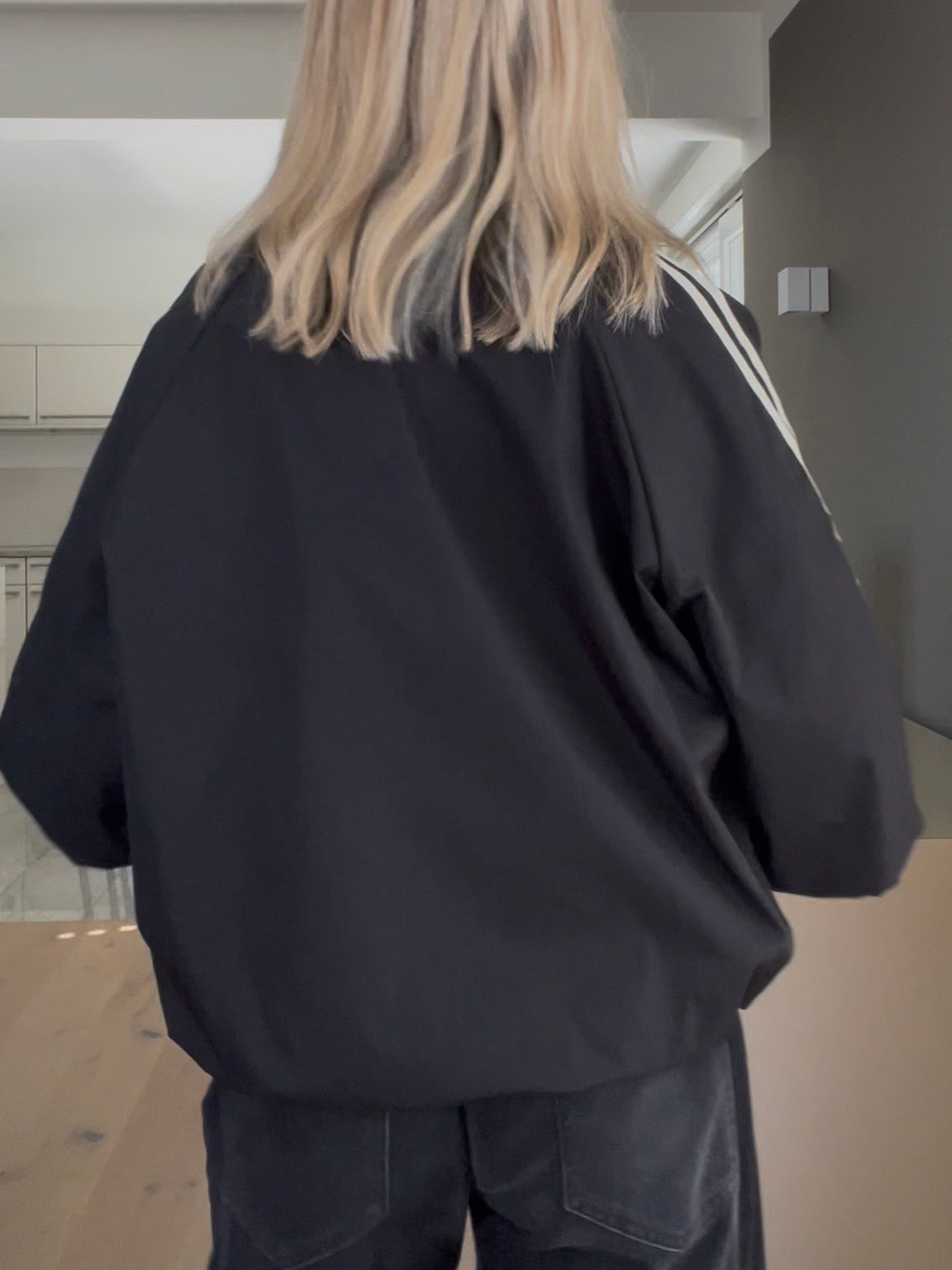Jacke Adi in Schwarz