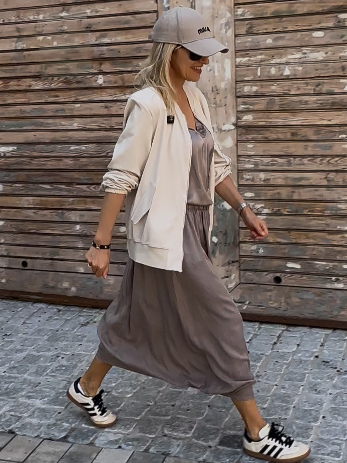 Rock Clara in Taupe