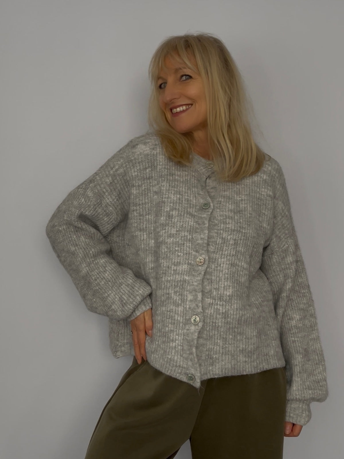Cardigan Florence in Grau