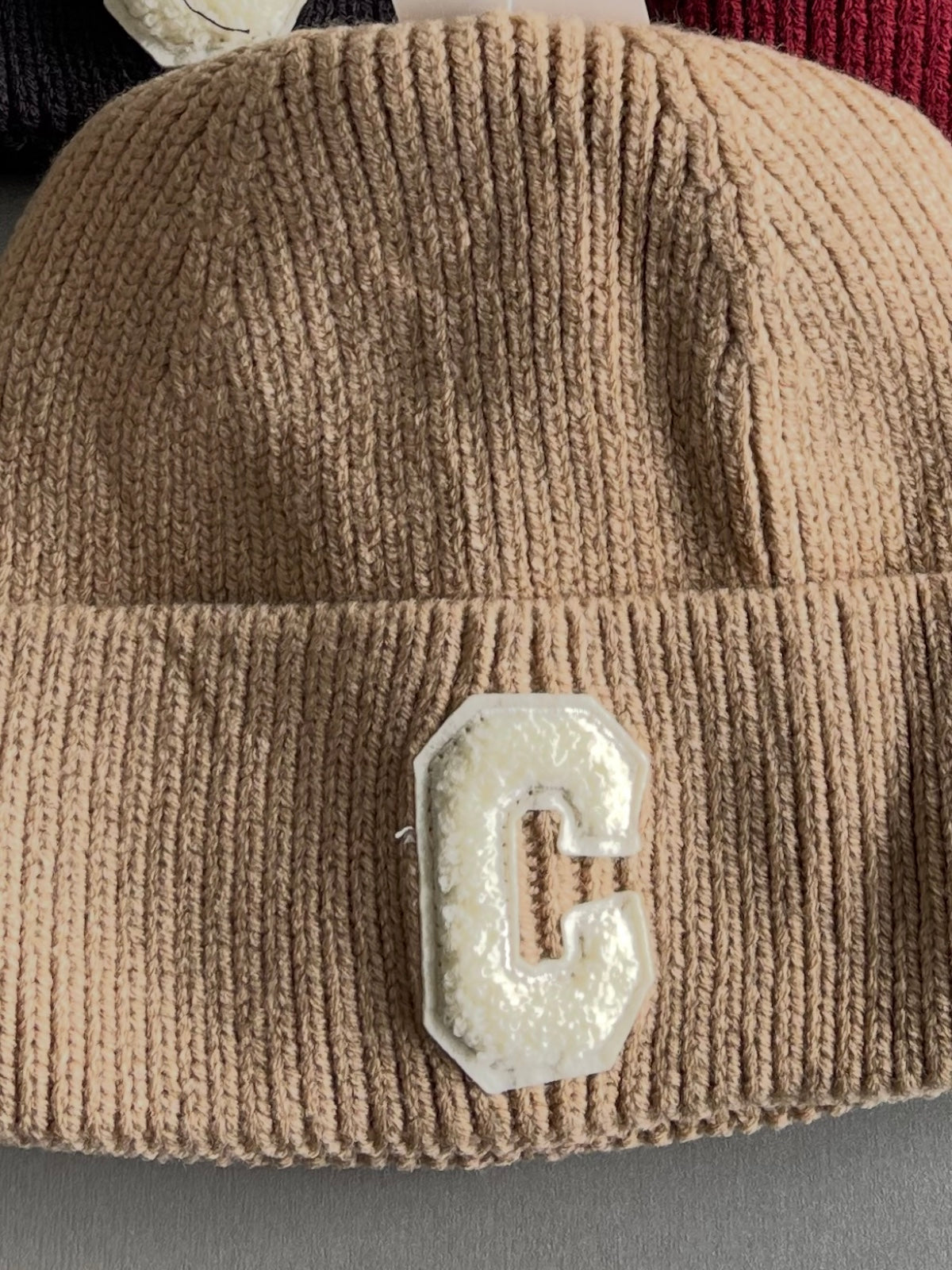 Mütze C in 3 Farben