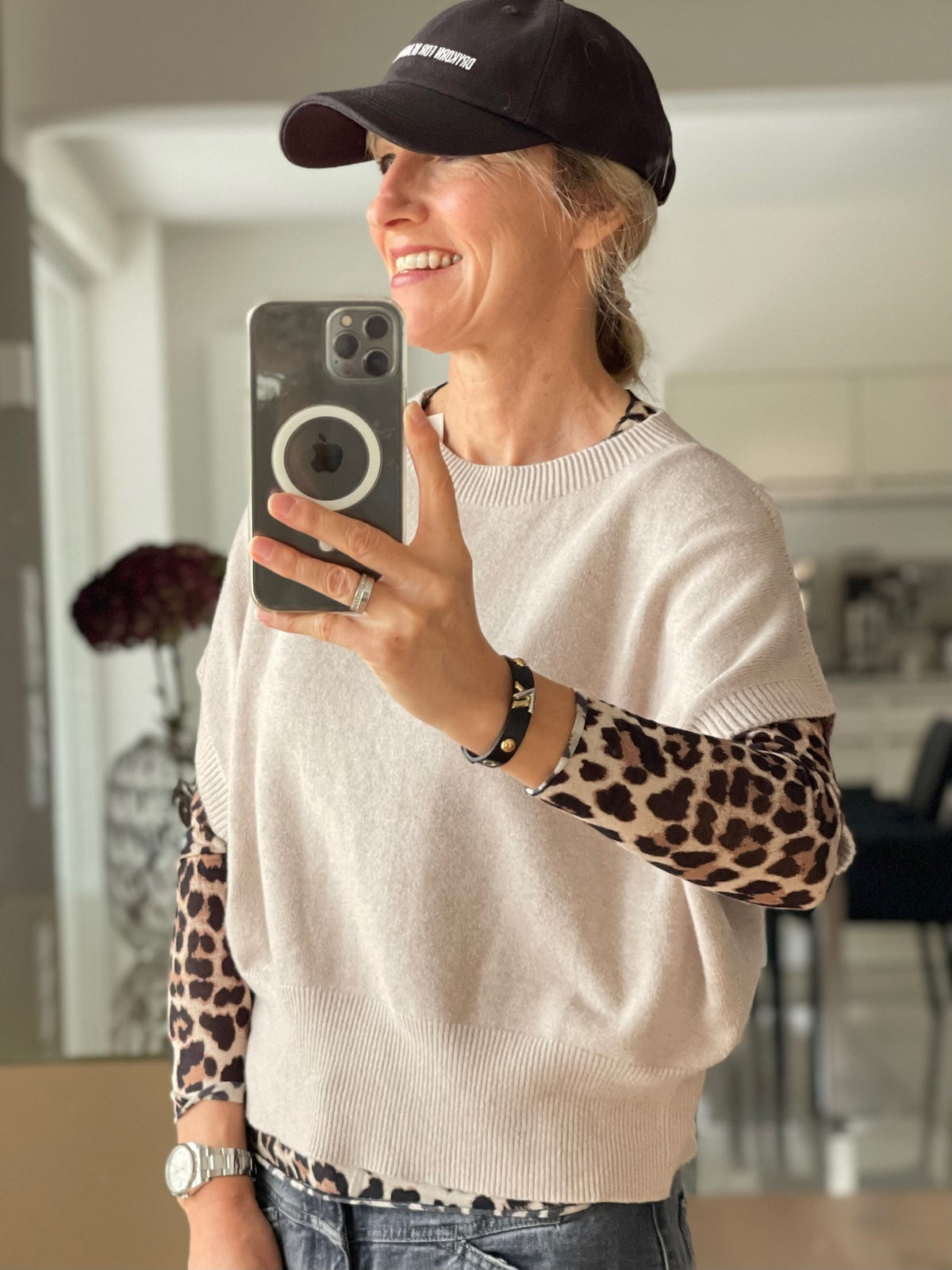 Pullover Alila in Beige