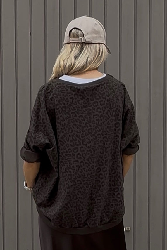 Sweatshirt Kate in Leo Schoko