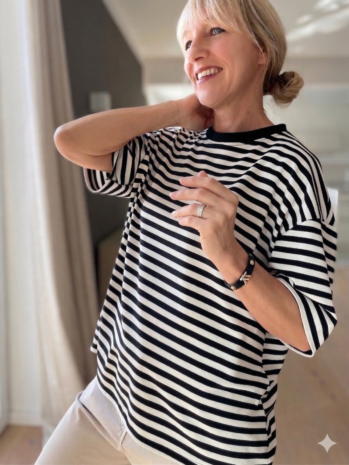 Shirt Nora in Schwarz, Weiss gestreift