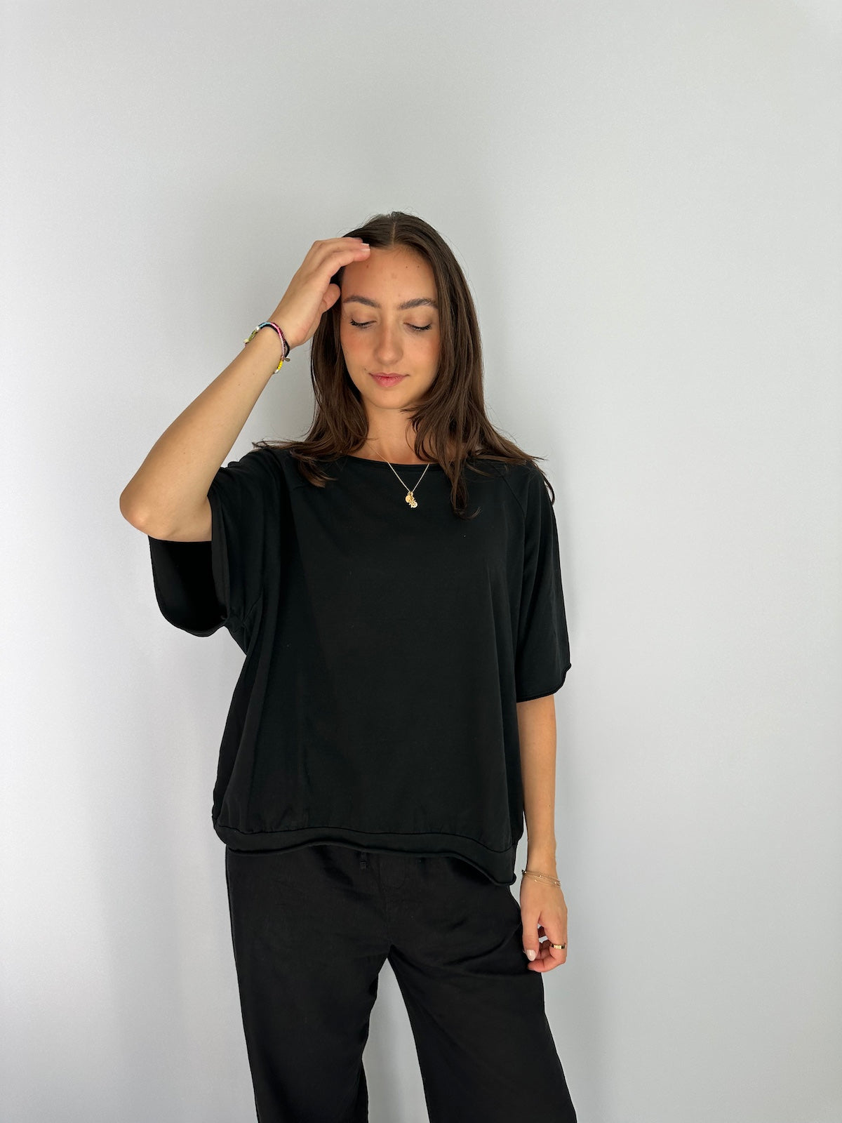 T-Shirt Mary in Schwarz