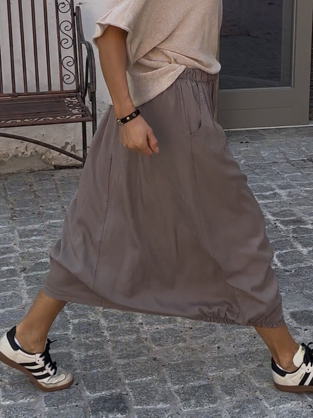 Rock Clara in Taupe